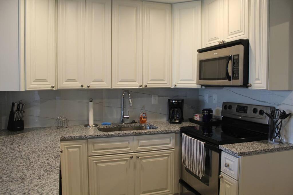 ☆The Oasis In Murray Hill☆ -Sleeps 8- Wifi- Cozy Джаксънвил Екстериор снимка